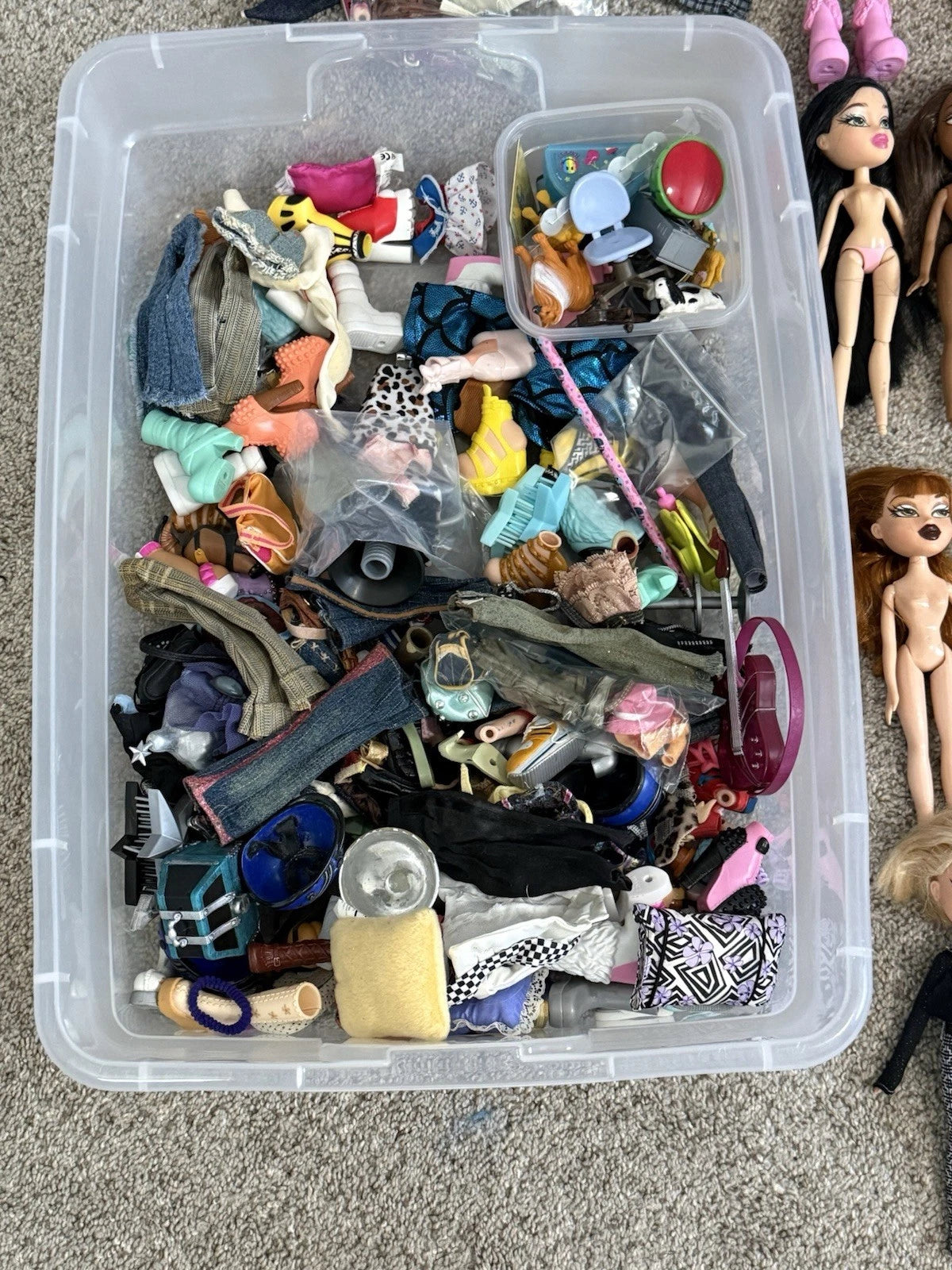 BRATZ Play Doll-RARE GRAIL Lot Of Bratz Mix! Obo!Smoke Free