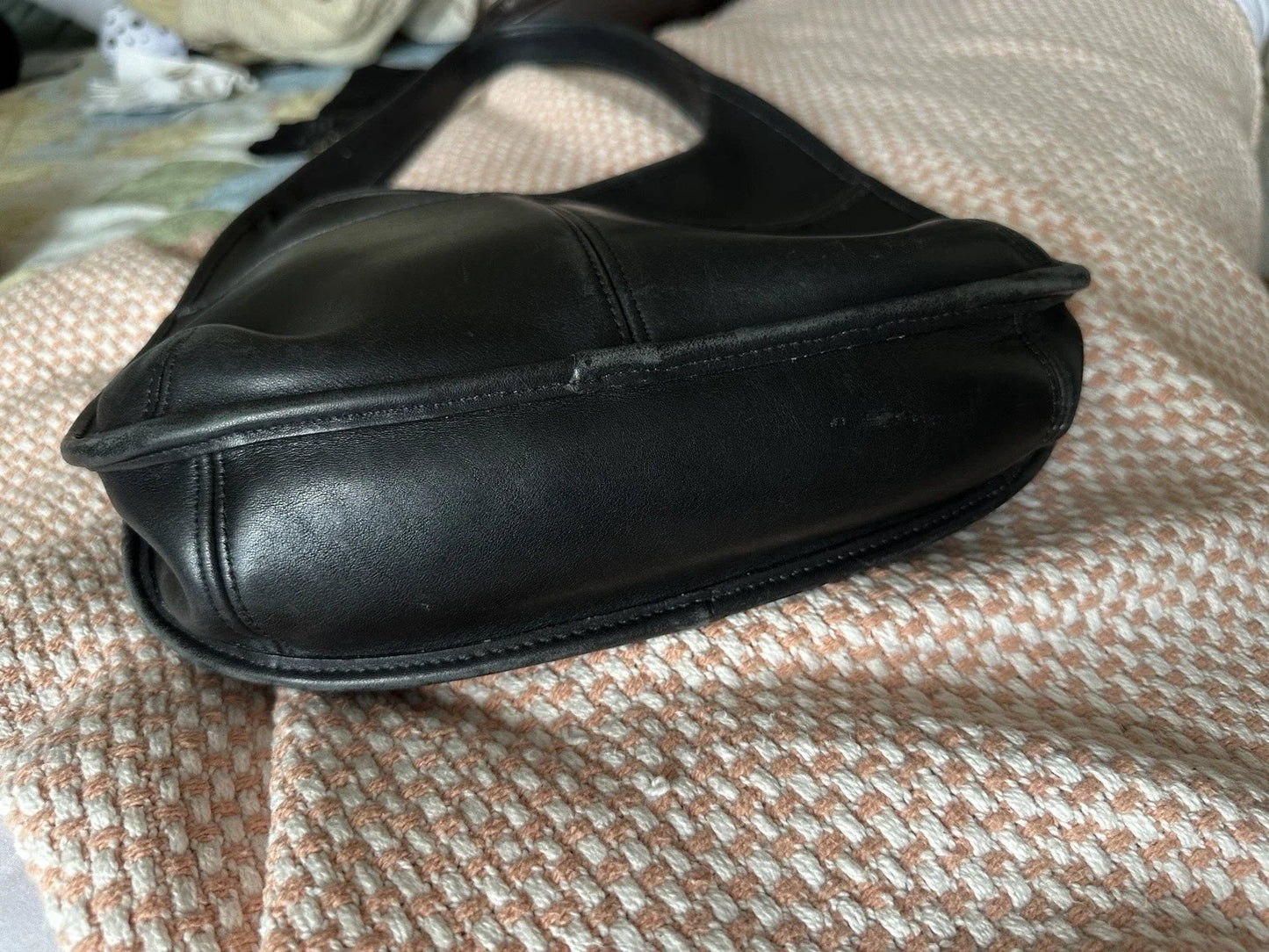 Coach Ergo Hobo Bag No. E7D 9033 - vintage, good condition