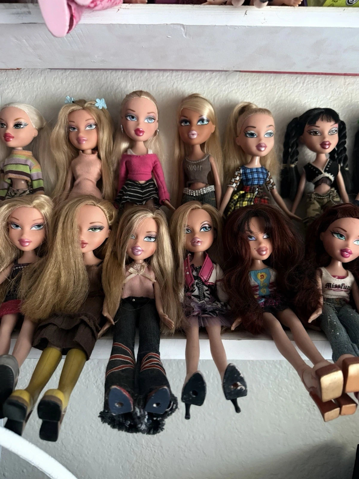 Bratz Fashion Doll Lot, 52 Dolls Plus Head, Jade Sasha Yasmin and More, Y2K Vintage Doll Collection