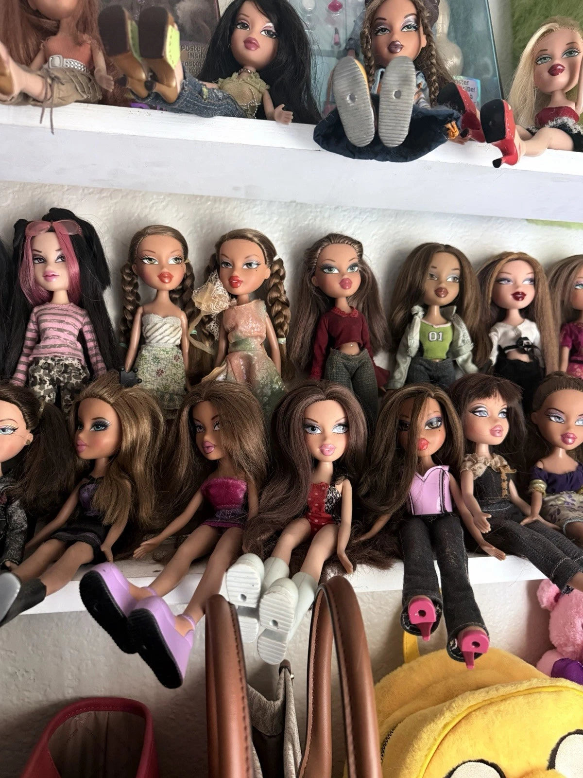Bratz Fashion Doll Lot, 52 Dolls Plus Head, Jade Sasha Yasmin and More, Y2K Vintage Doll Collection